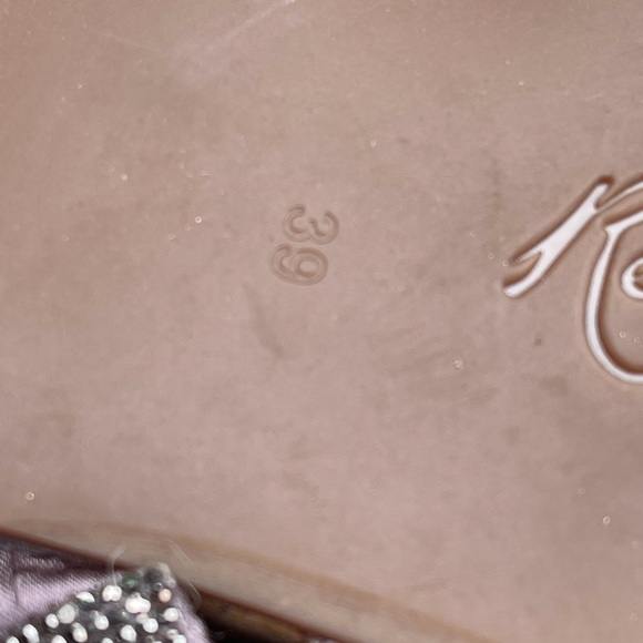 Cork based toe strap sandals. Very comfortable. - Picture 3 of 7